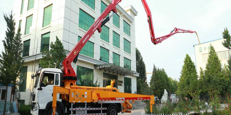 購買小型混凝土泵車需要考慮哪些因素？