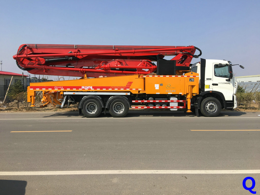 小型混凝土泵車，天泵，小型泵車。混凝土泵車