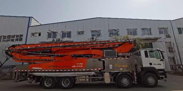 對于不斷升級的科尼樂58米泵車，在智能方面有以下改進