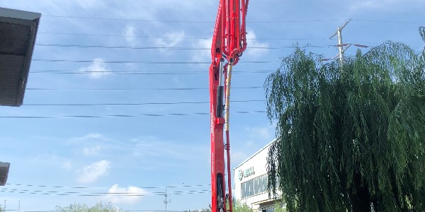 操作人員及維修人員的資格 一持有認可的資格證書操作泵車