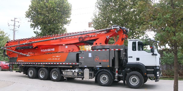 泵車(chē)油污不及時(shí)清理會(huì)造成哪些危害